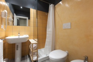 03-guesthousse-sant_angelo-roma-appartamento-bagno