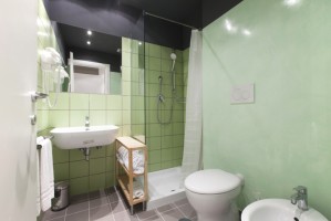 15-guesthousse-sant_angelo-roma-camera-verde-bagno